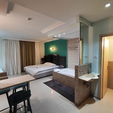 Marina Beach Hotel Tel-Aviv Extérieur photo