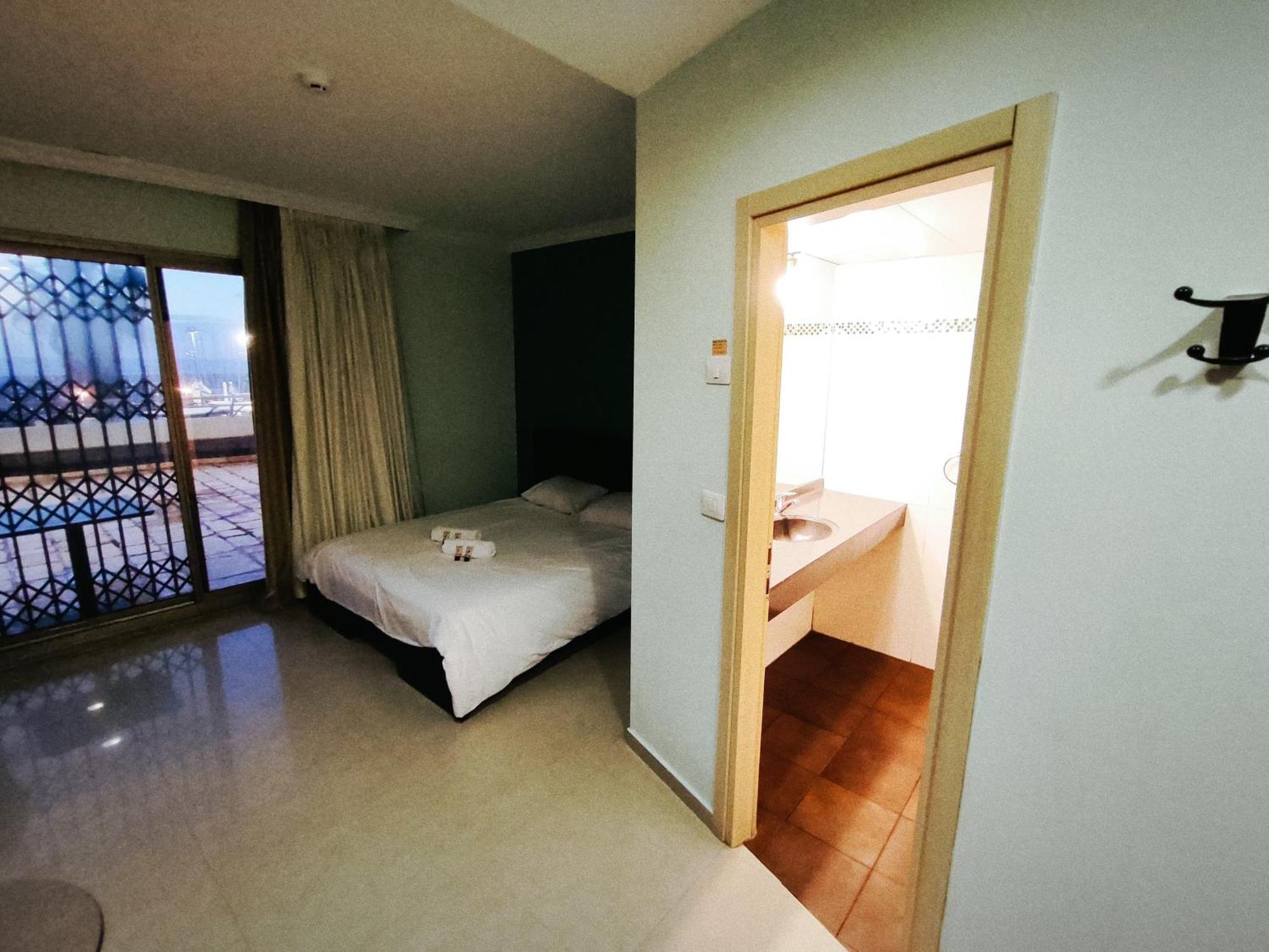 Marina Beach Hotel Tel-Aviv Extérieur photo