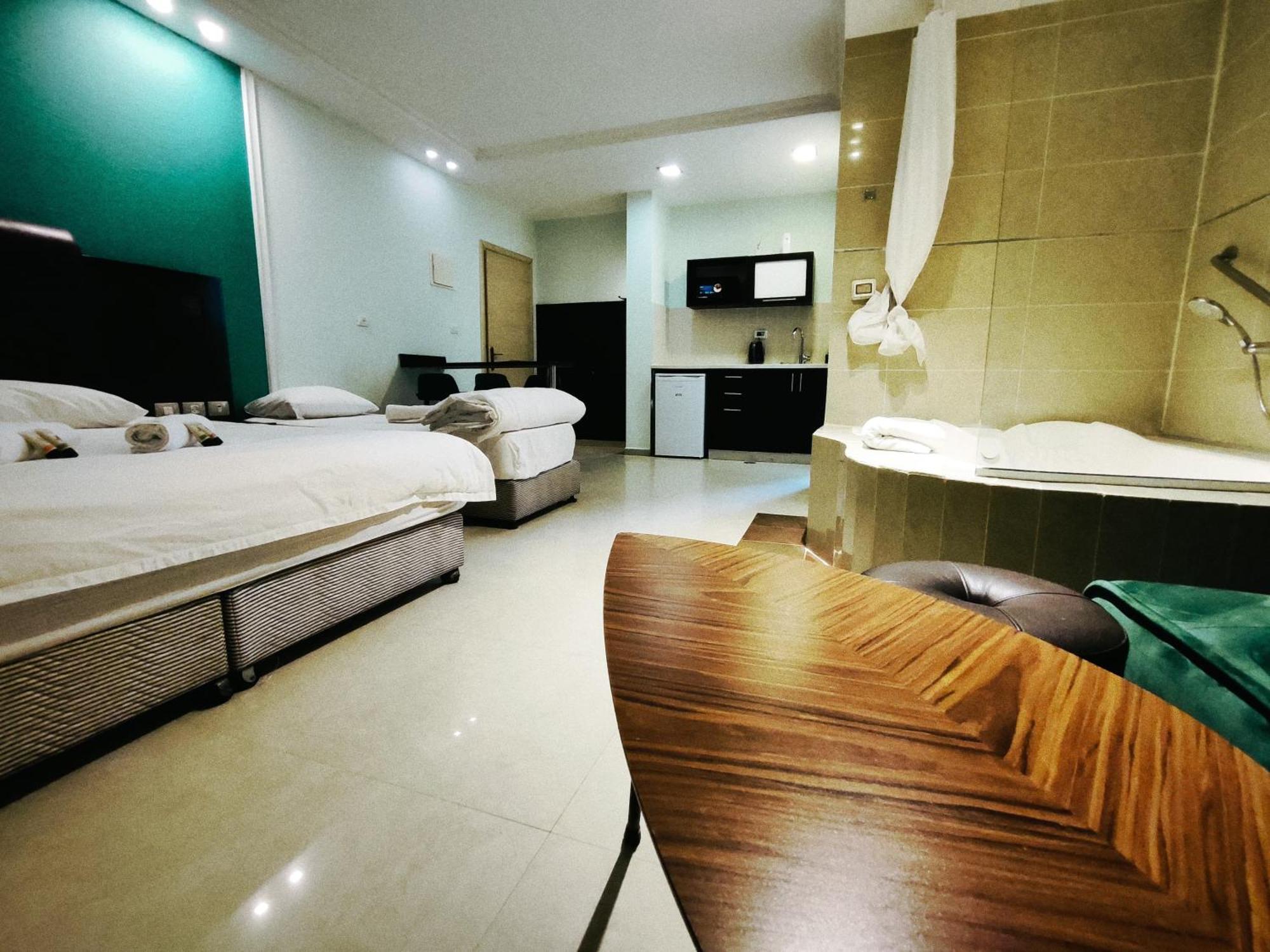 Marina Beach Hotel Tel-Aviv Extérieur photo