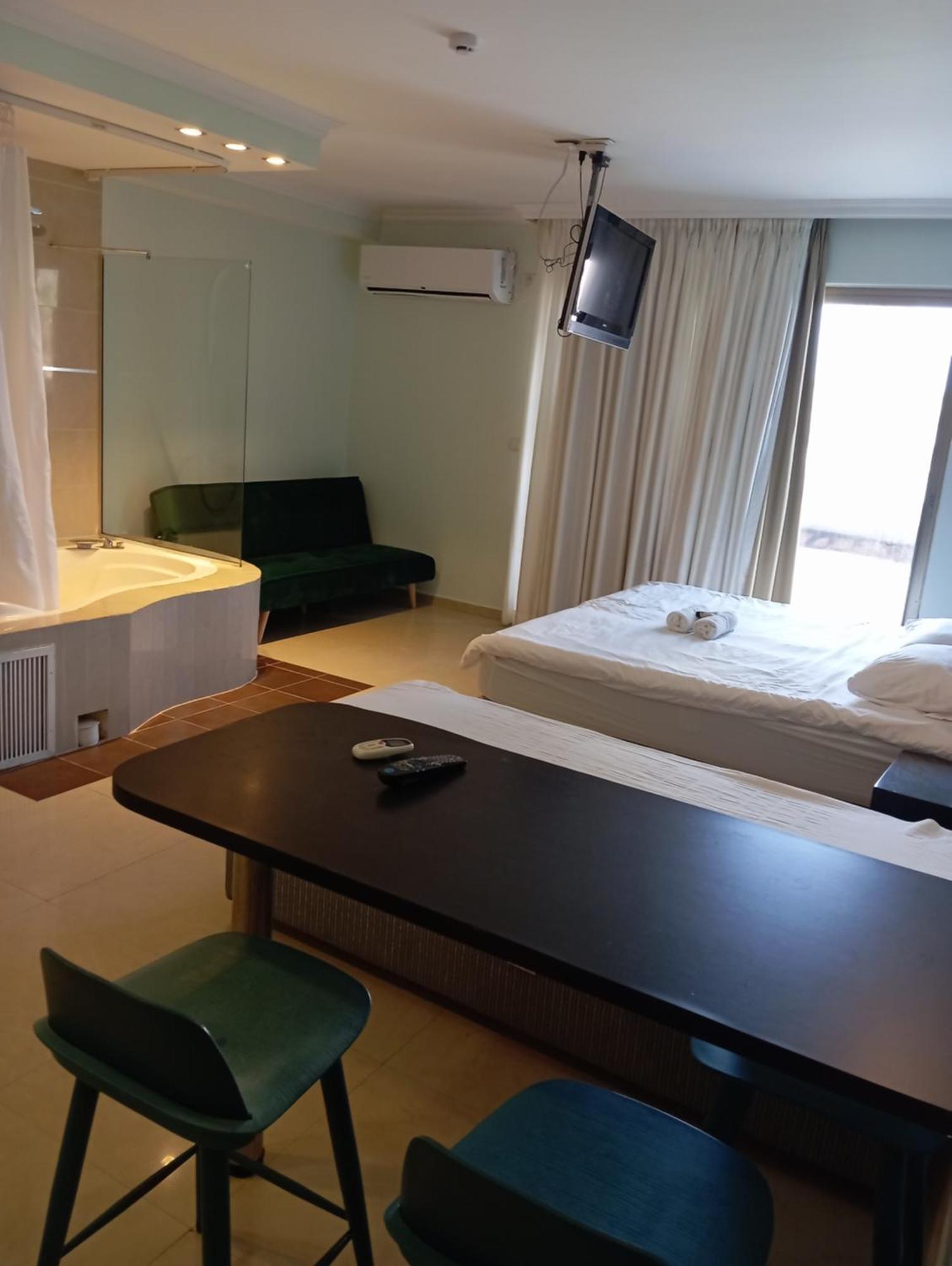Marina Beach Hotel Tel-Aviv Extérieur photo