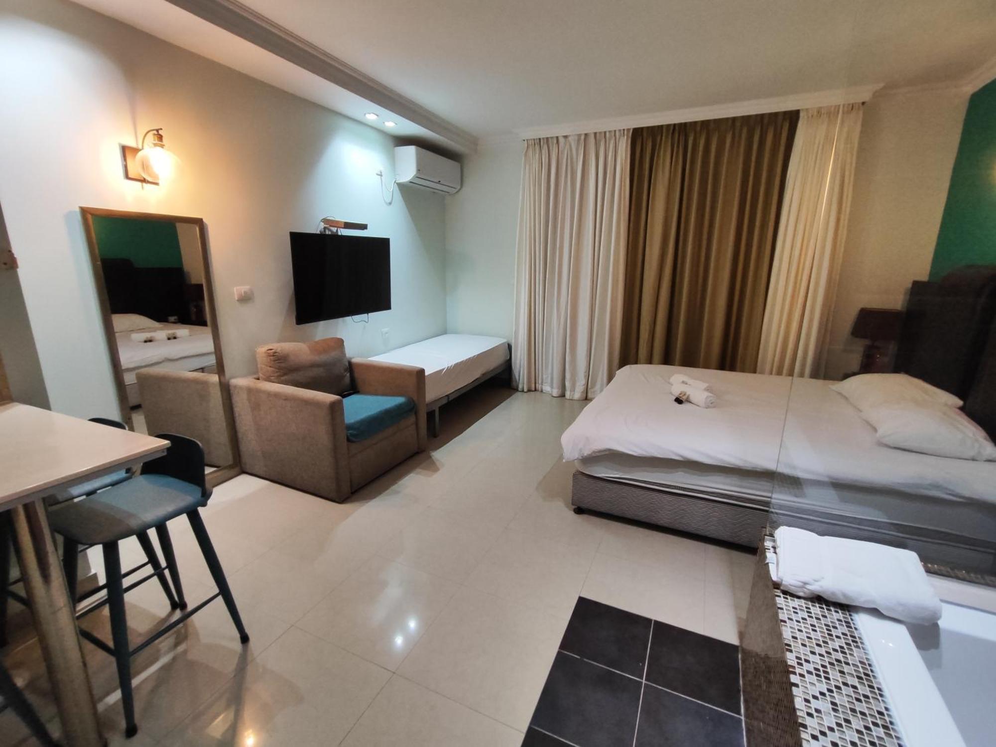 Marina Beach Hotel Tel-Aviv Extérieur photo